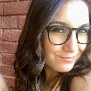 Meet your Posher, Kaitlyn